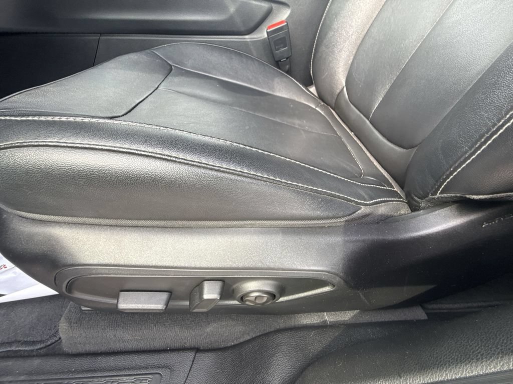 Used 2023 Jeep Grand Cherokee Limited AWD/4WD image 12
