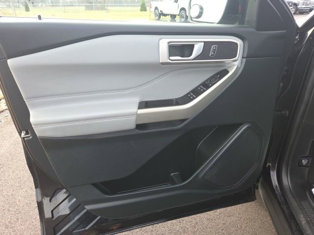 Certified 2023 Ford Explorer XLT w/ Equipment Group 202A image 26