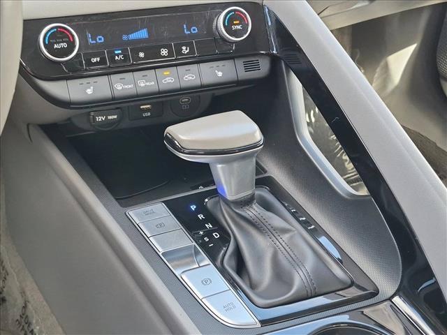 Used 2025 Hyundai Elantra SEL FWD image 12