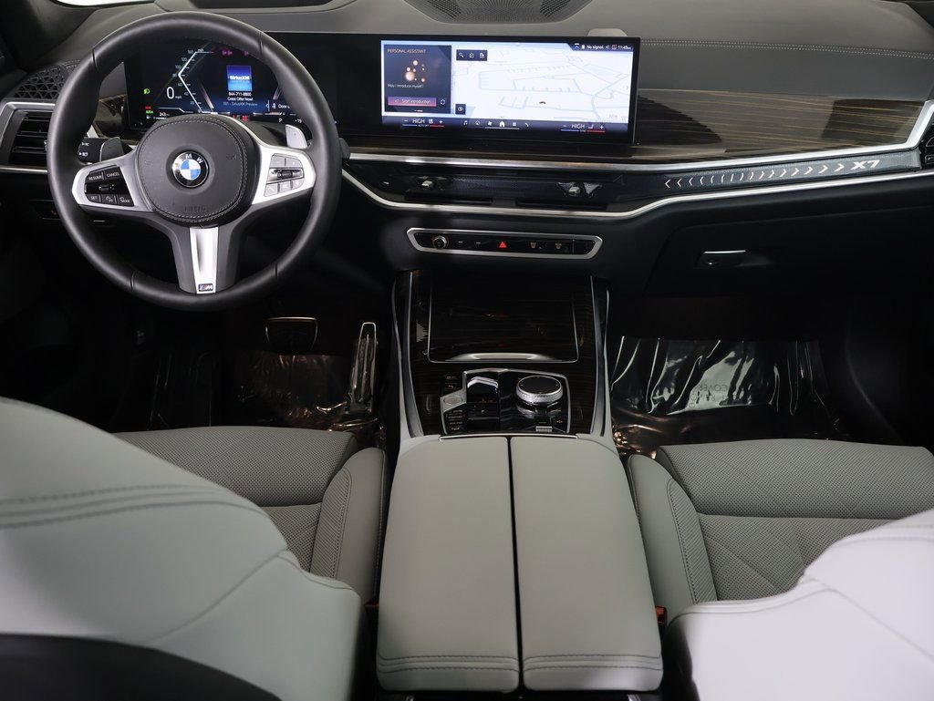 Used 2026 BMW X7 xDrive40i w/ M Sport Package image 31