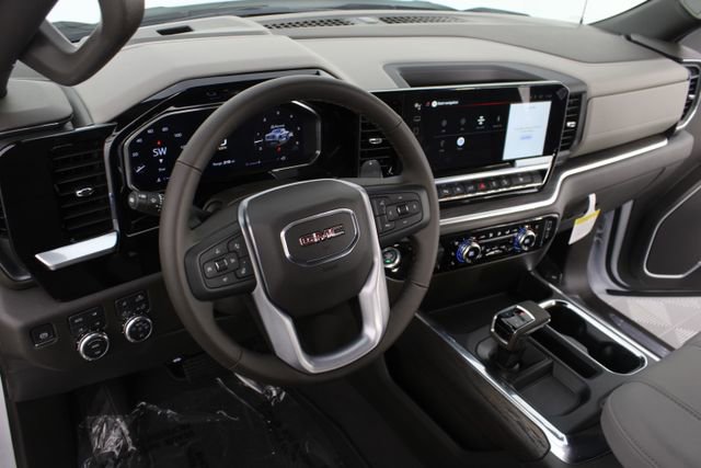 New 2026 GMC Sierra 1500 SLT image 9