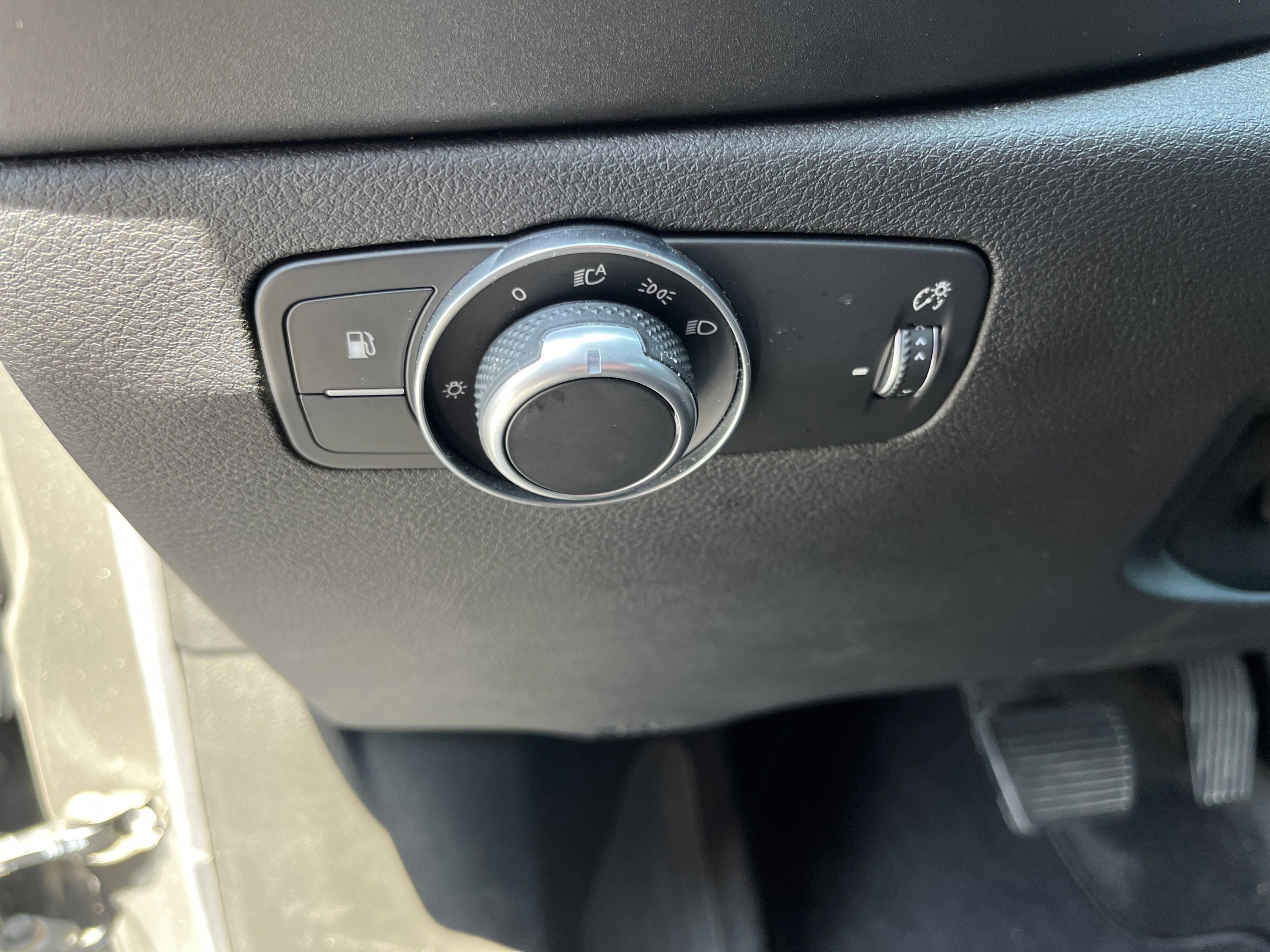 Used 2024 Dodge Hornet R/T w/ R/T Blacktop Package image 19