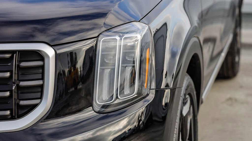Used 2025 Kia Telluride S AWD/4WD image 5