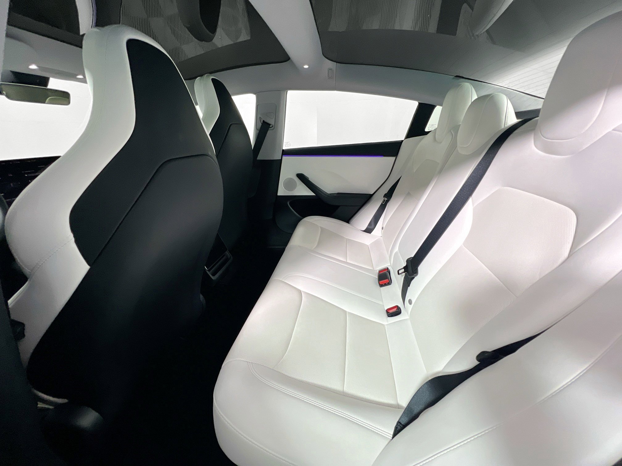 Used 2024 Tesla Model 3 Performance image 27
