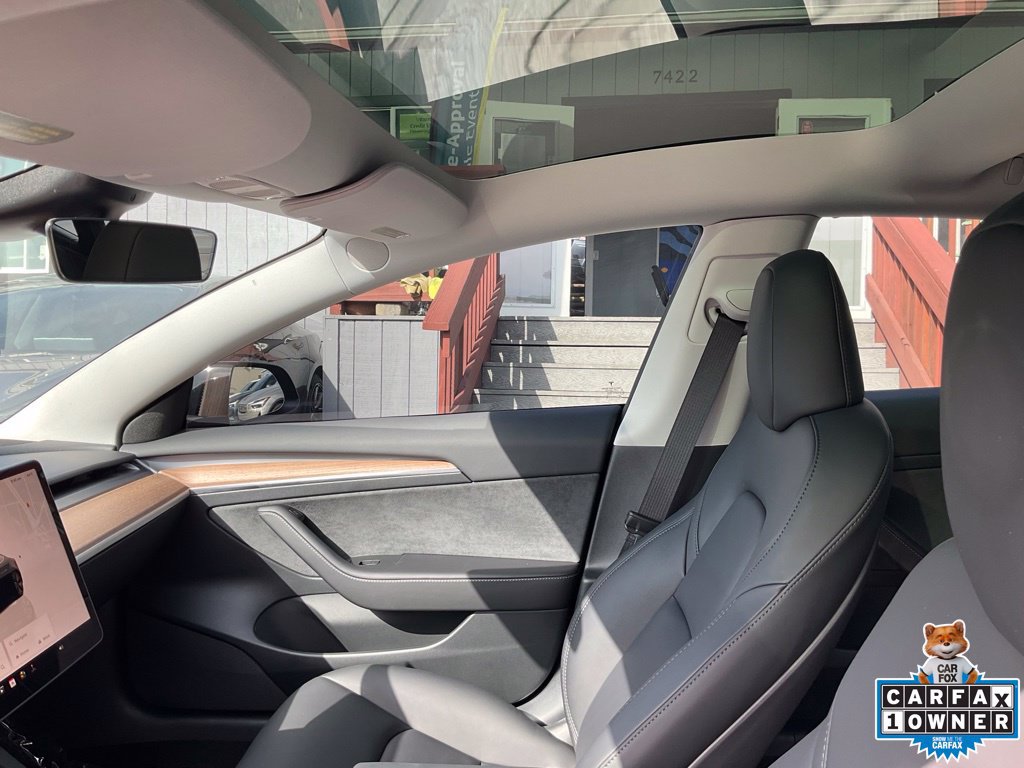 Used 2023 Tesla Model 3 Standard Range RWD image 19