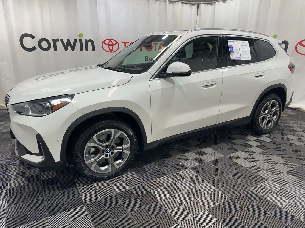 Used 2023 BMW X1 xDrive28i image 4
