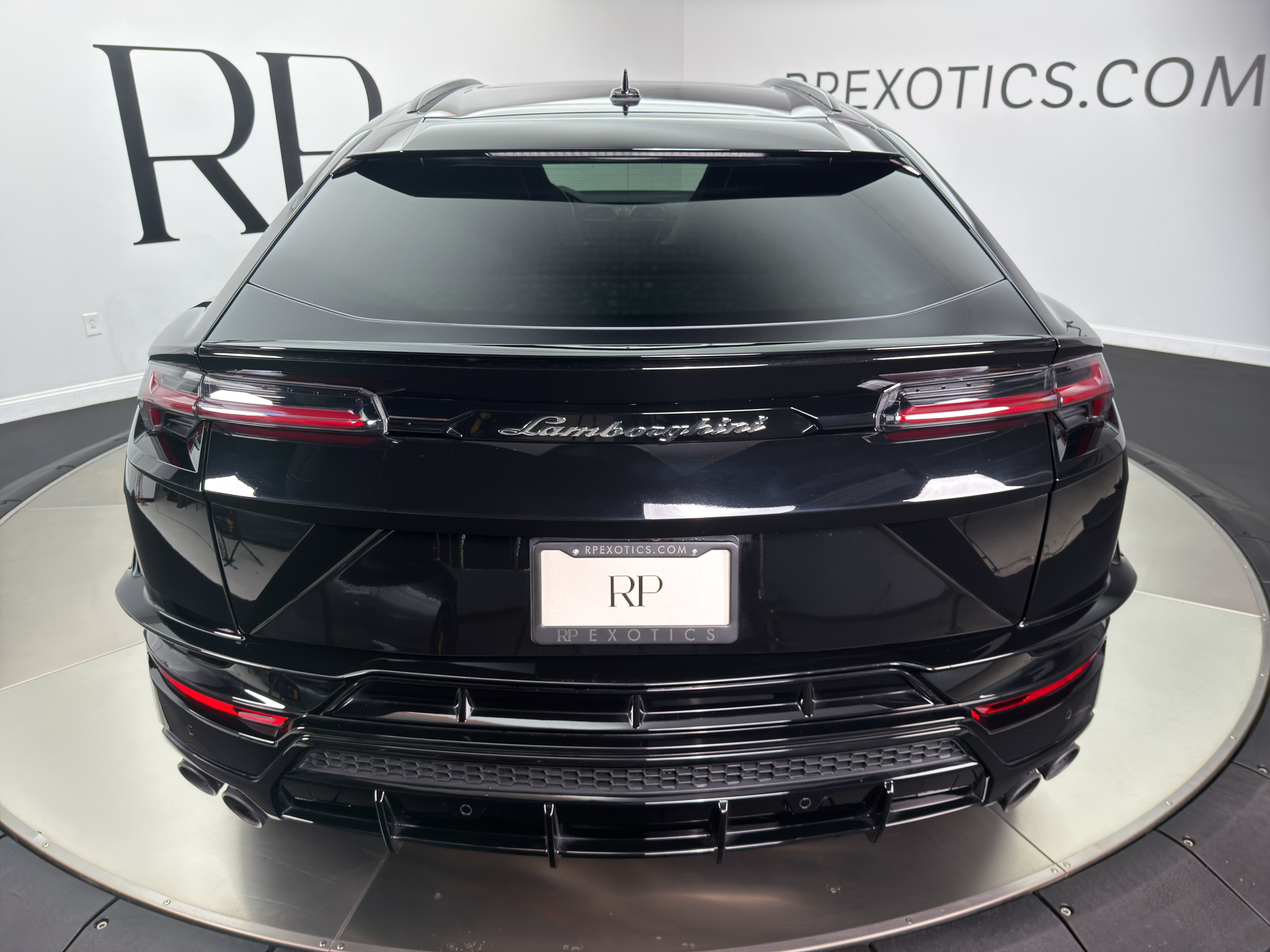 Used 2023 Lamborghini Urus S AWD/4WD image 11