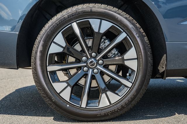 New 2027 Volvo XC60 B5 Plus AWD/4WD image 19