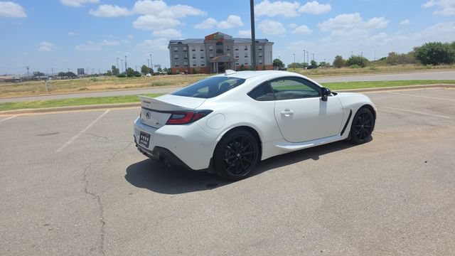 Used 2025 Toyota GR86 Premium RWD image 6