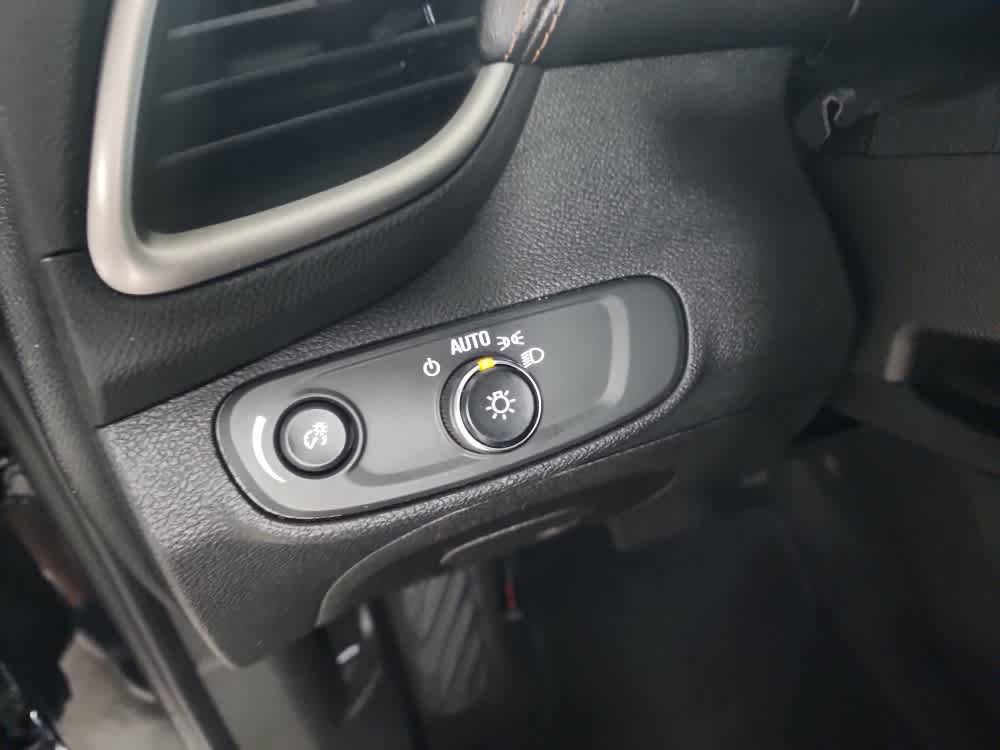Used 2020 Chevrolet Trax LS w/ Tint and Cruise Package FWD image 19