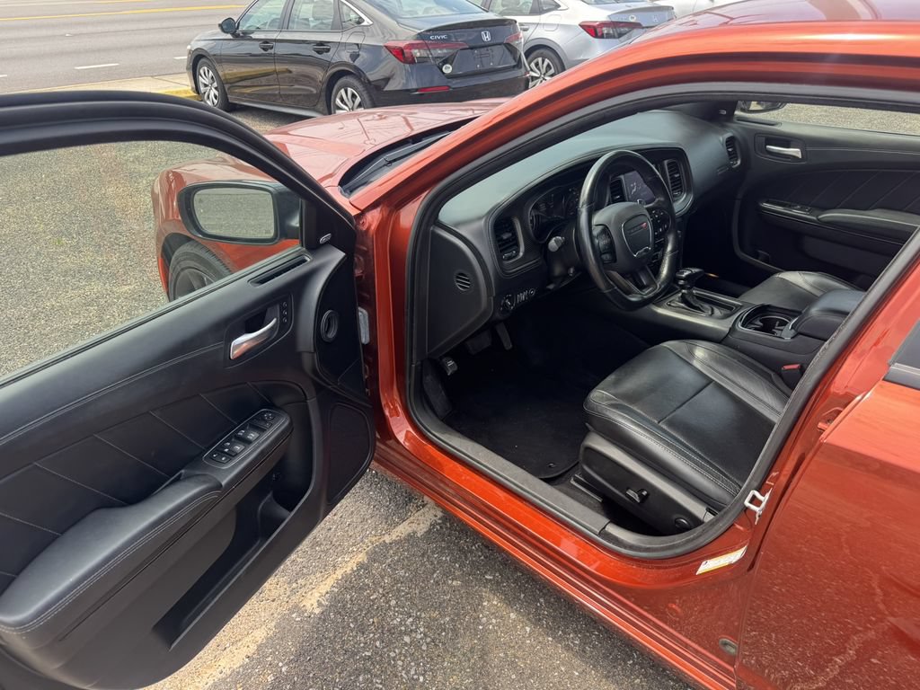 Used 2023 Dodge Charger SXT w/ Plus Group RWD image 11