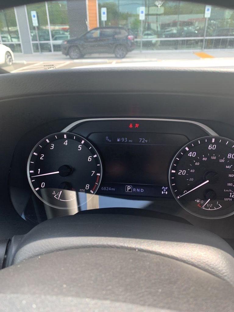 Used 2025 Nissan Frontier SV image 22