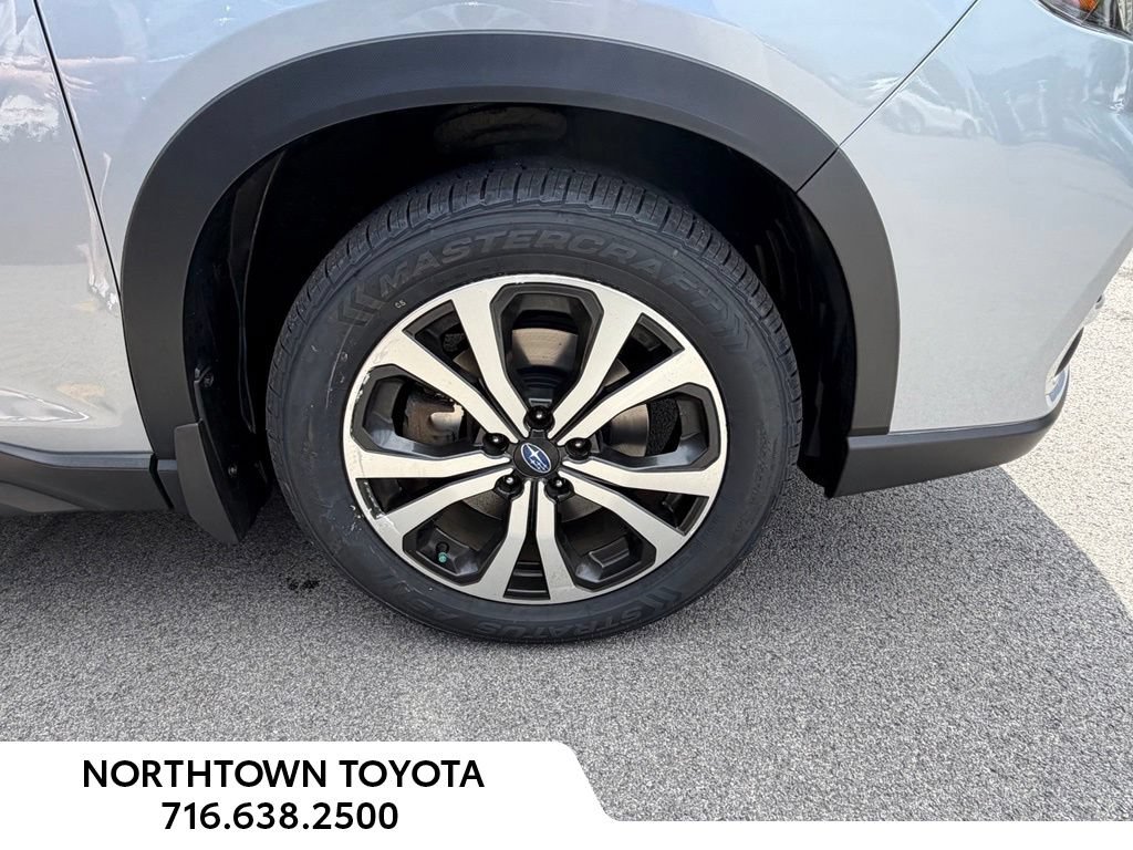 Used 2021 Subaru Forester Limited AWD/4WD image 23