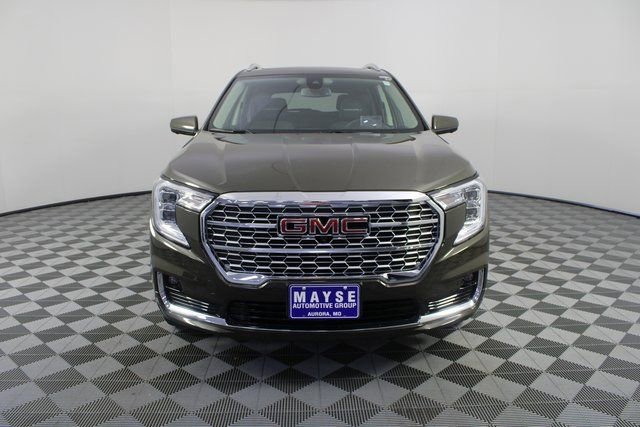 Used 2023 GMC Terrain Denali w/ Denali Premium Package image 32
