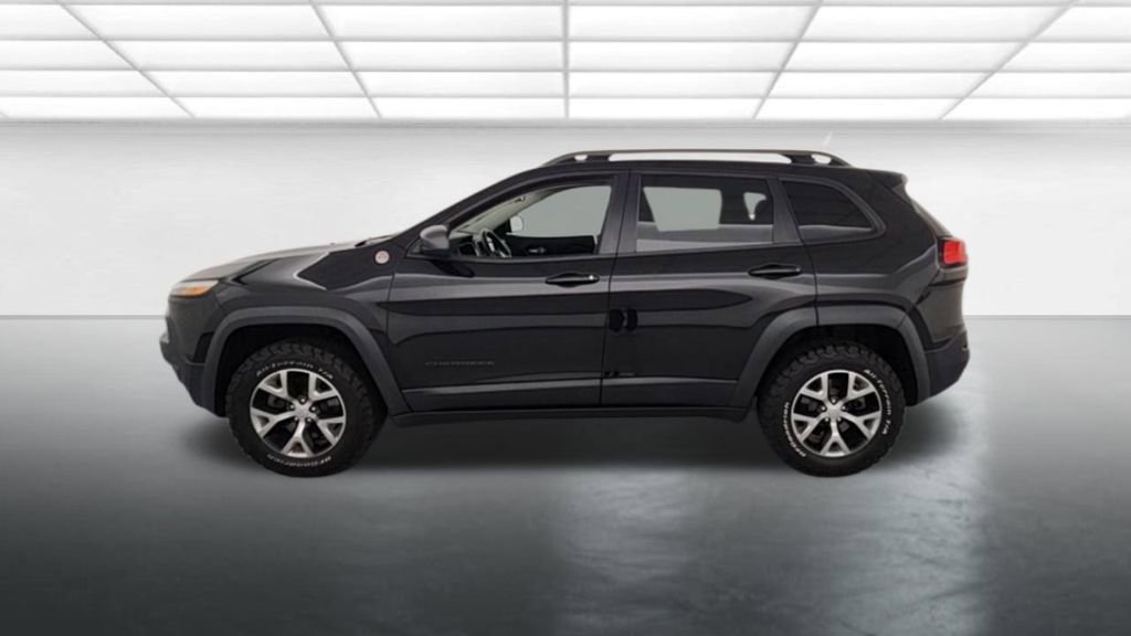 Used 2015 Jeep Cherokee Trailhawk w/ Comfort/Convenience Group AWD/4WD image 4