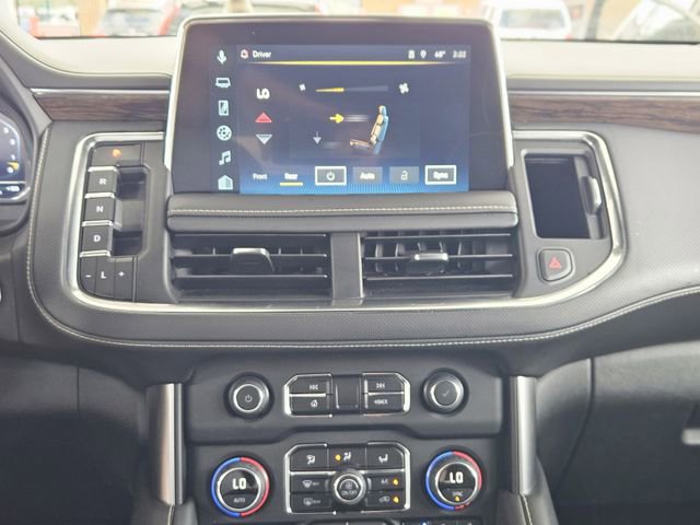 Used 2023 Chevrolet Suburban Premier image 21