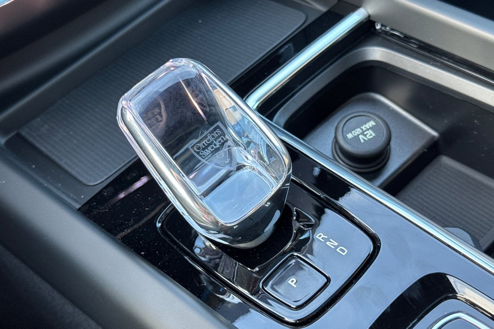 New 2026 Volvo XC60 B5 Plus w/ Climate Package image 23