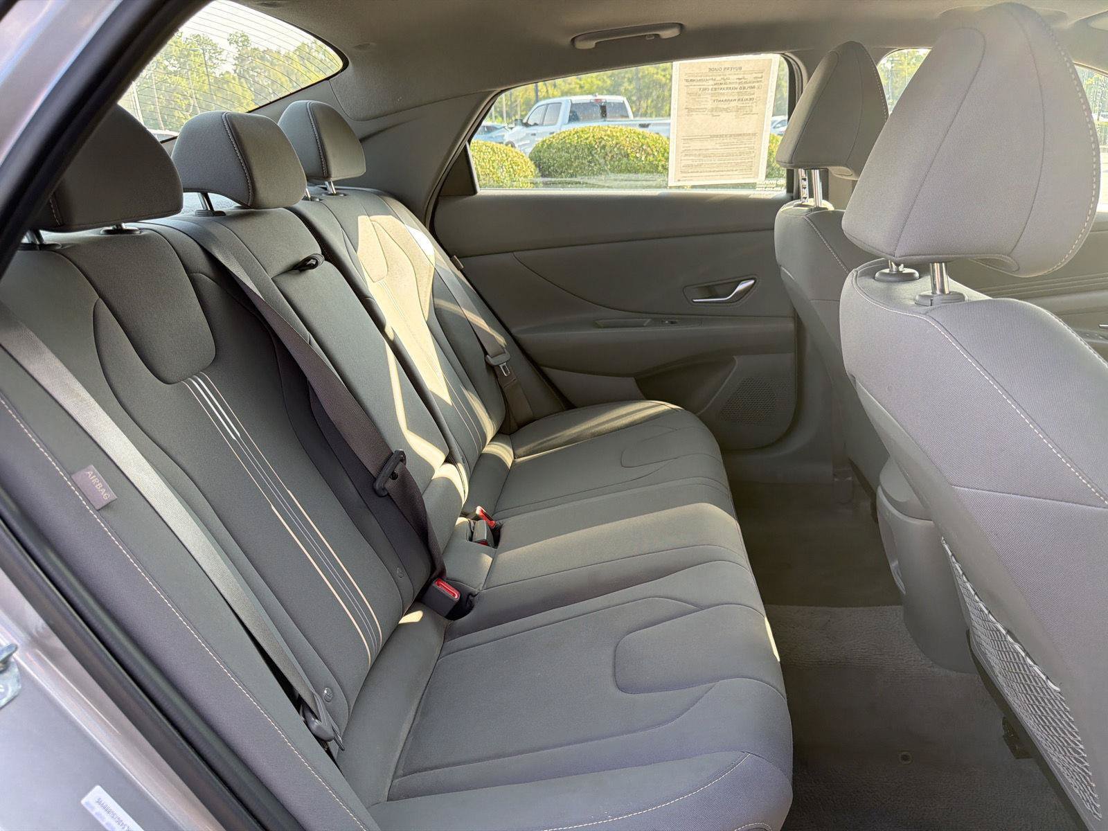 Used 2025 Hyundai Elantra SEL FWD image 32