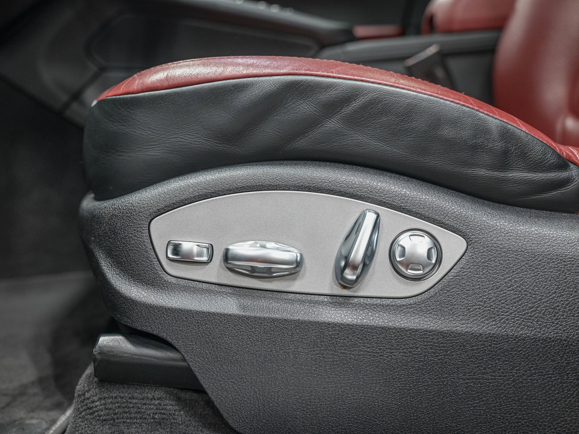 Used 2020 Porsche Macan S image 14