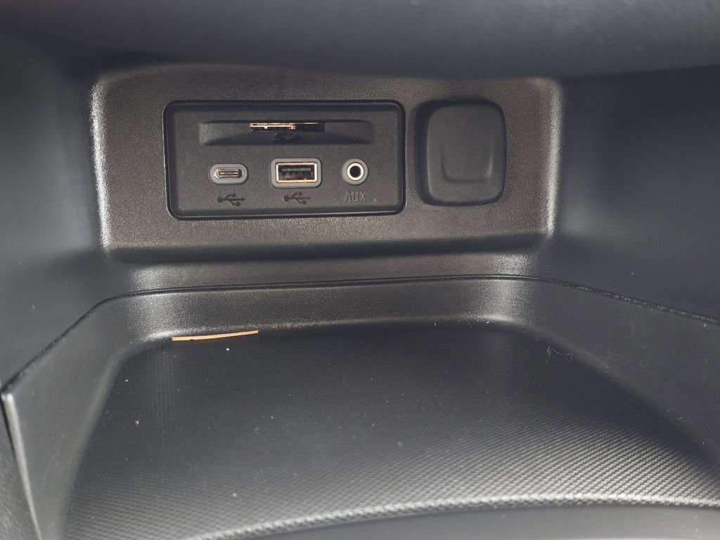 Used 2024 Chevrolet Equinox RS w/ RS Leather Package image 20