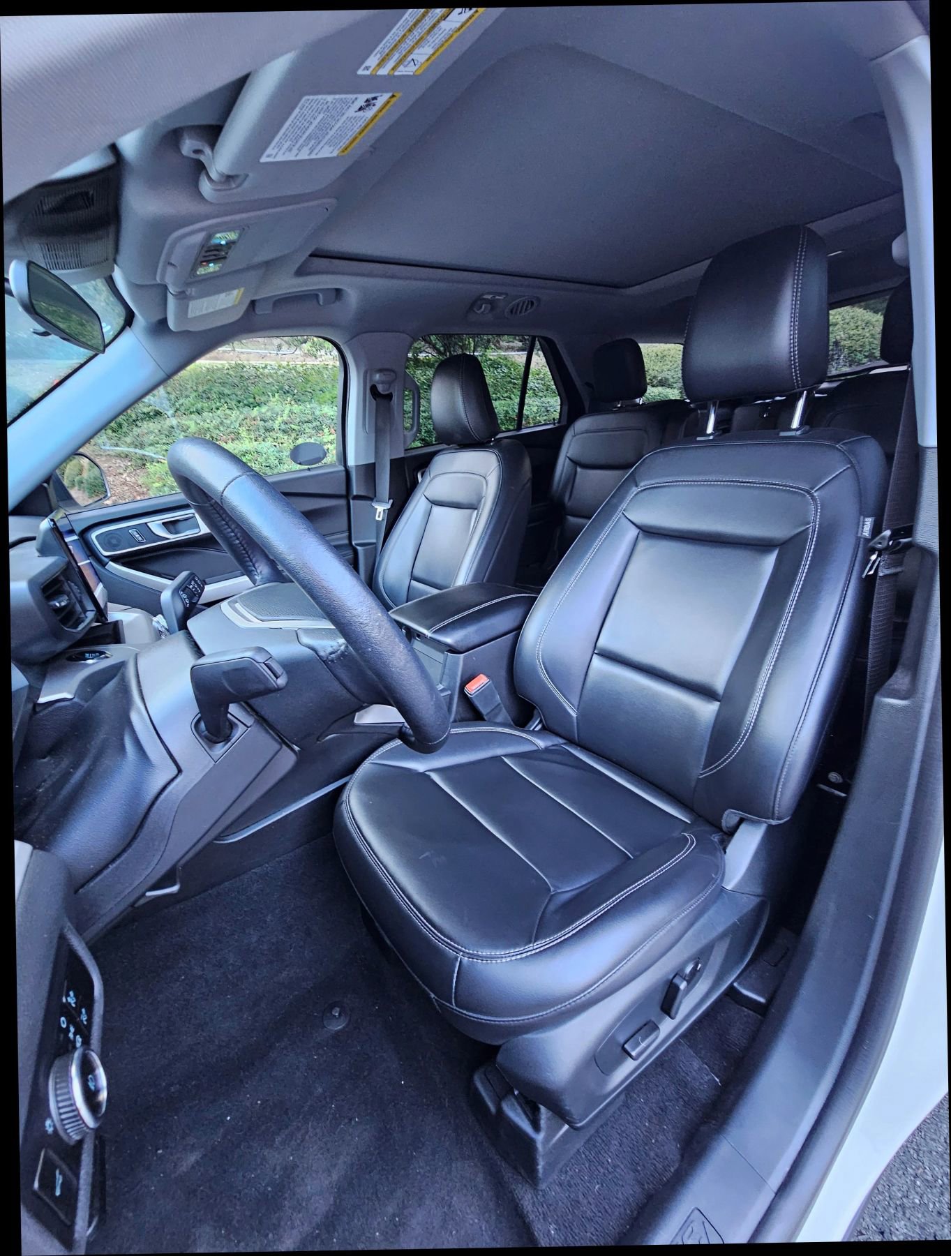 Used 2023 Ford Explorer XLT w/ Equipment Group 202A image 19