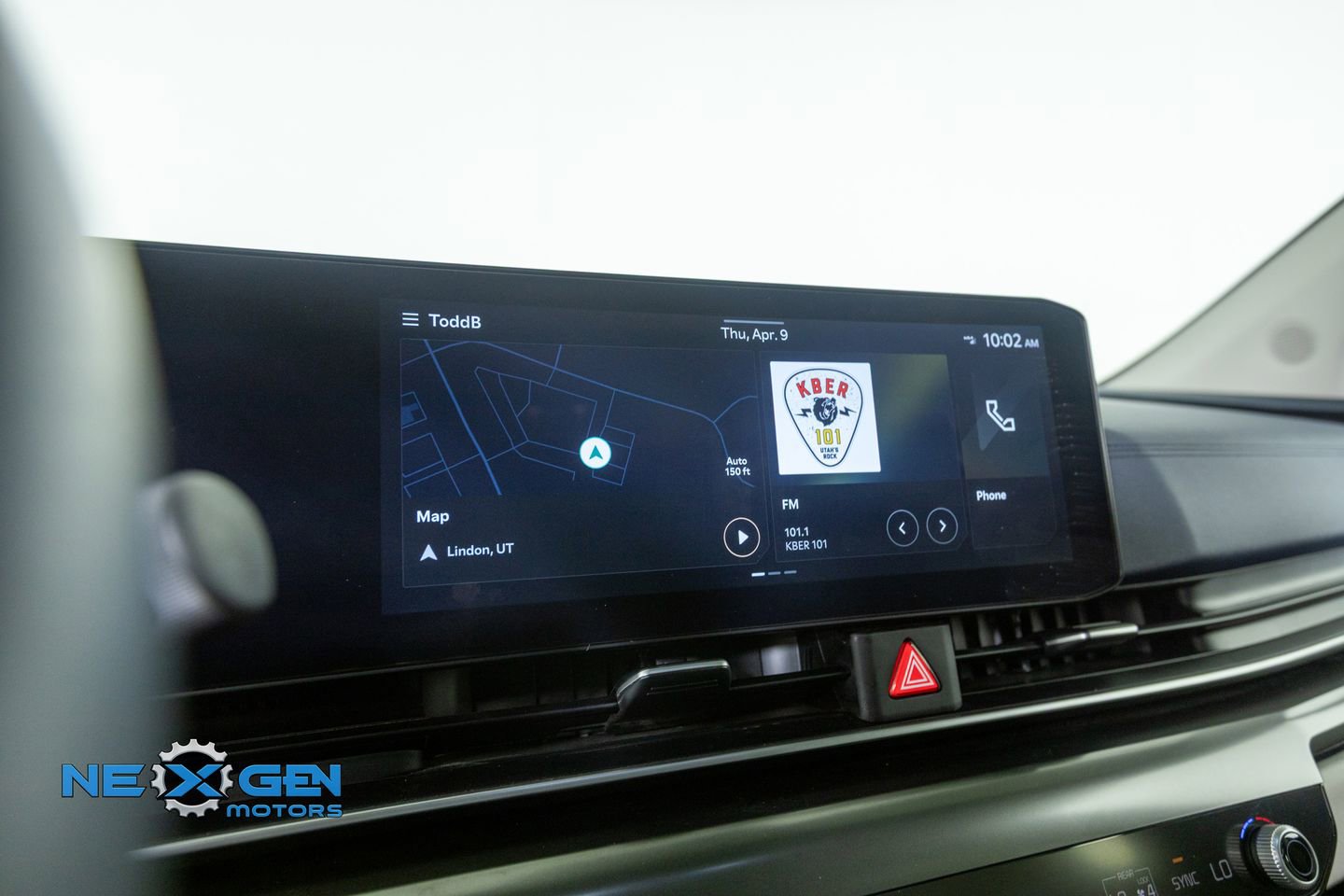 Used 2025 Kia Carnival SX Prestige FWD image 18