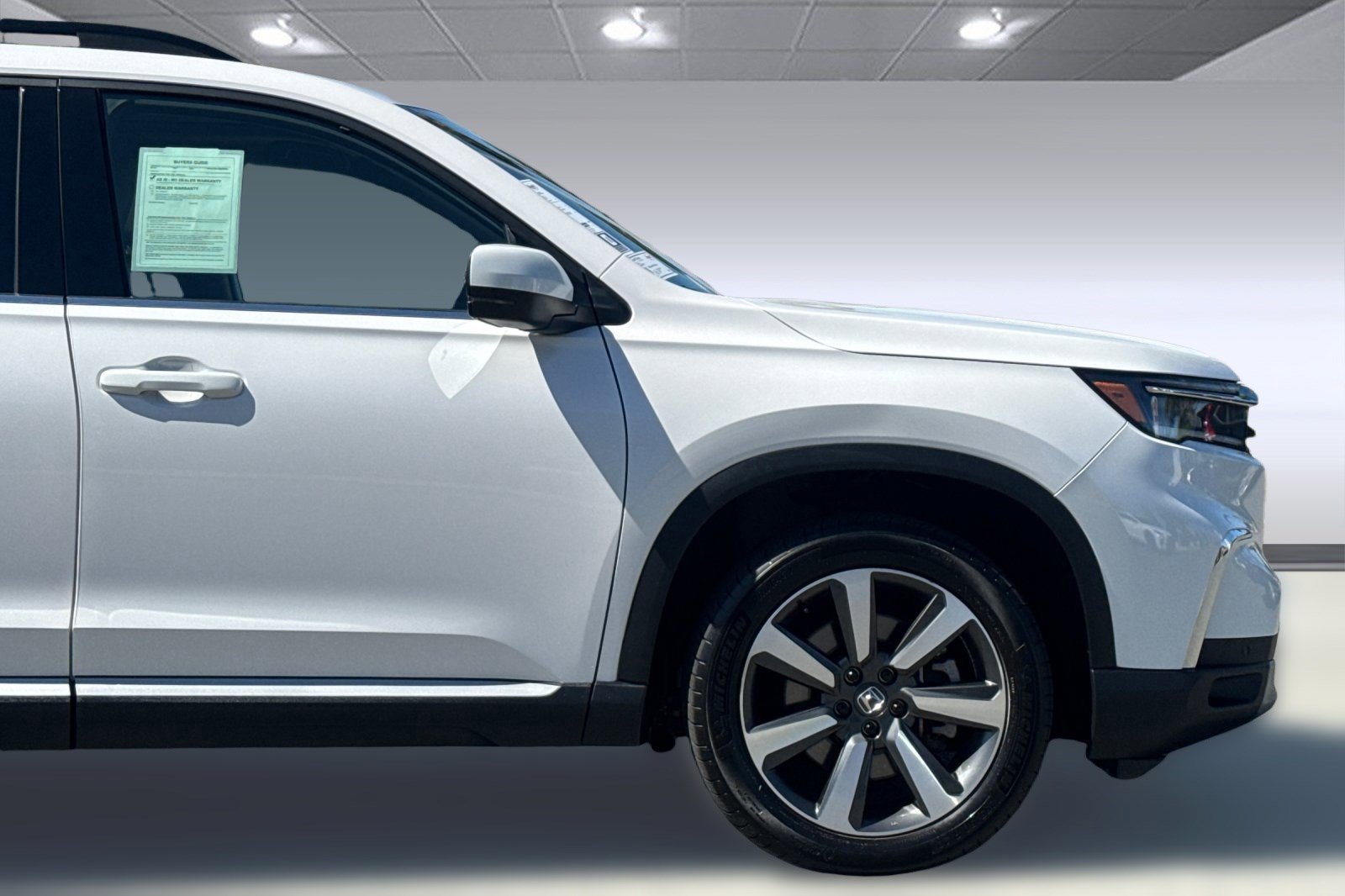 Used 2023 Honda Pilot Touring image 34