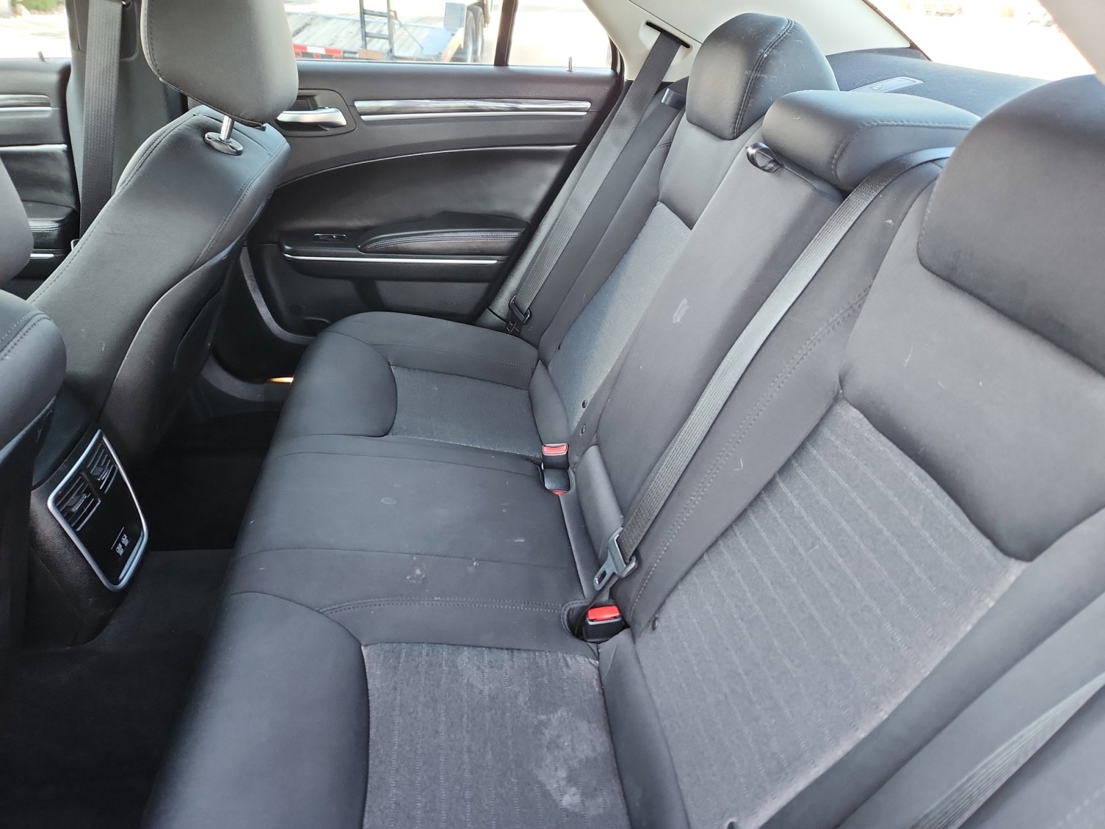 Used 2018 Chrysler 300 Touring image 18