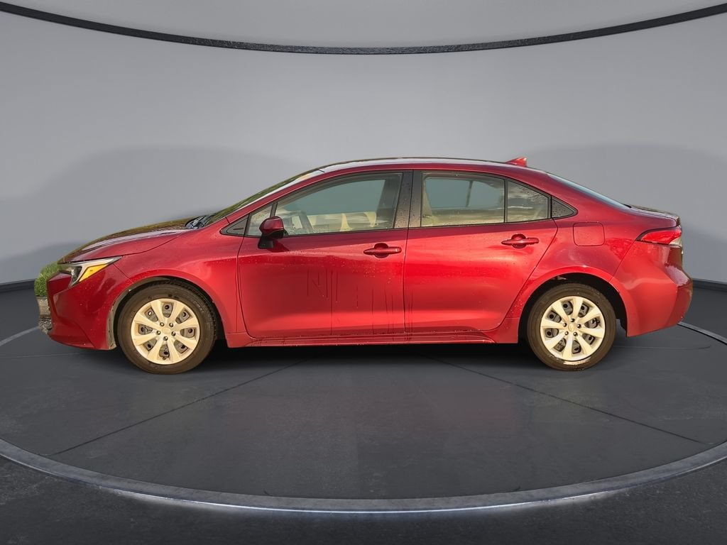 Used 2025 Toyota Corolla LE FWD image 5