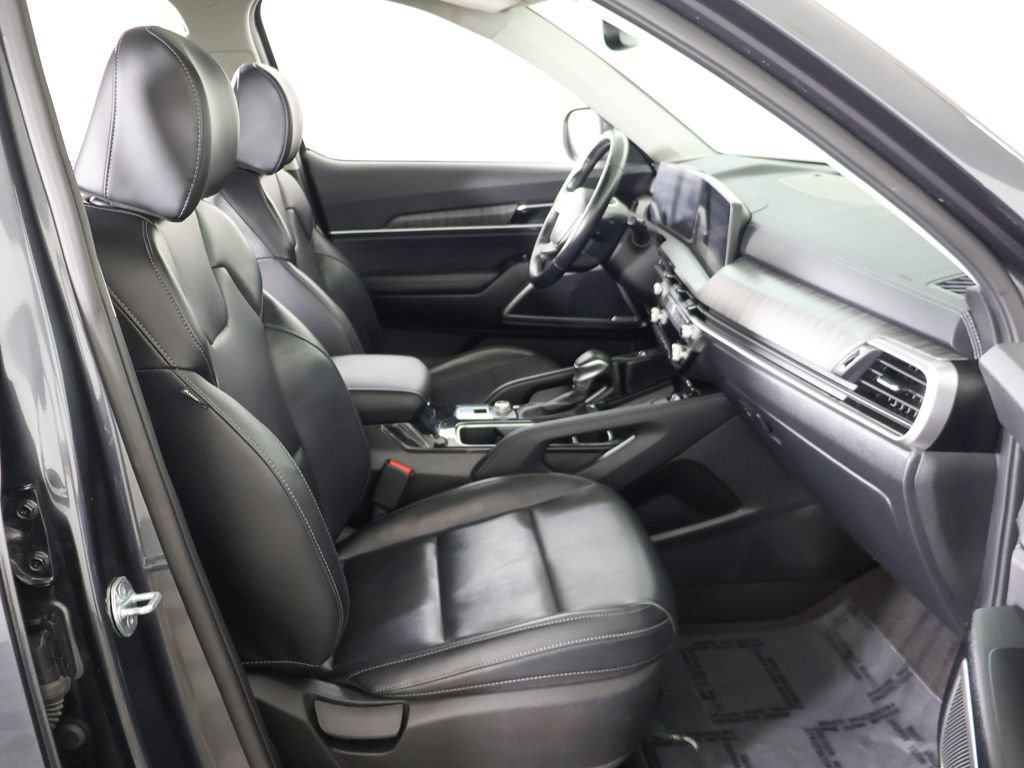 Used 2024 Kia Telluride EX X-Line AWD/4WD image 35
