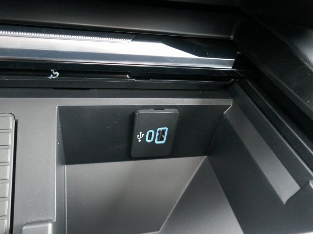 New 2026 Ford F250 Platinum image 25