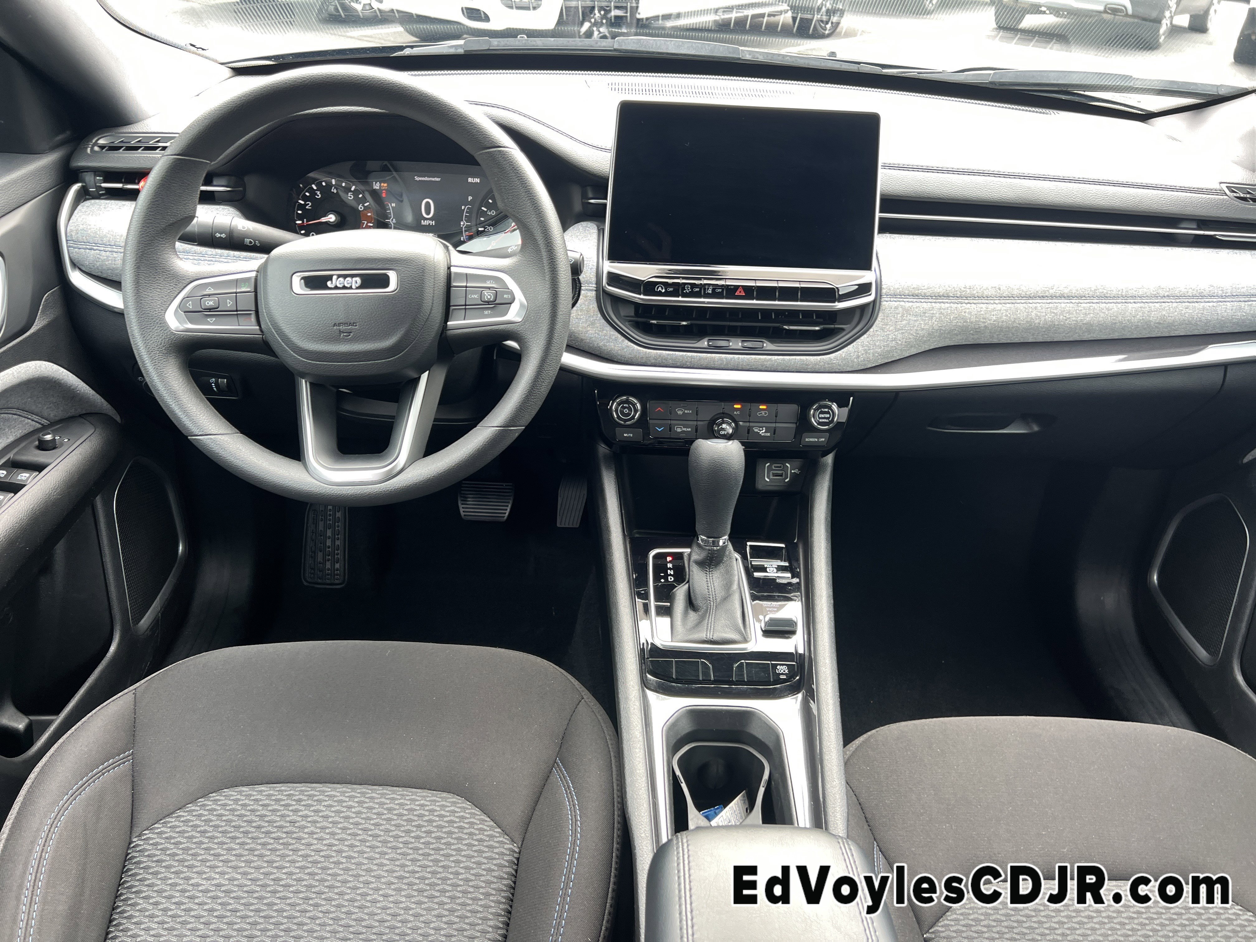 Used 2023 Jeep Compass Sport image 28