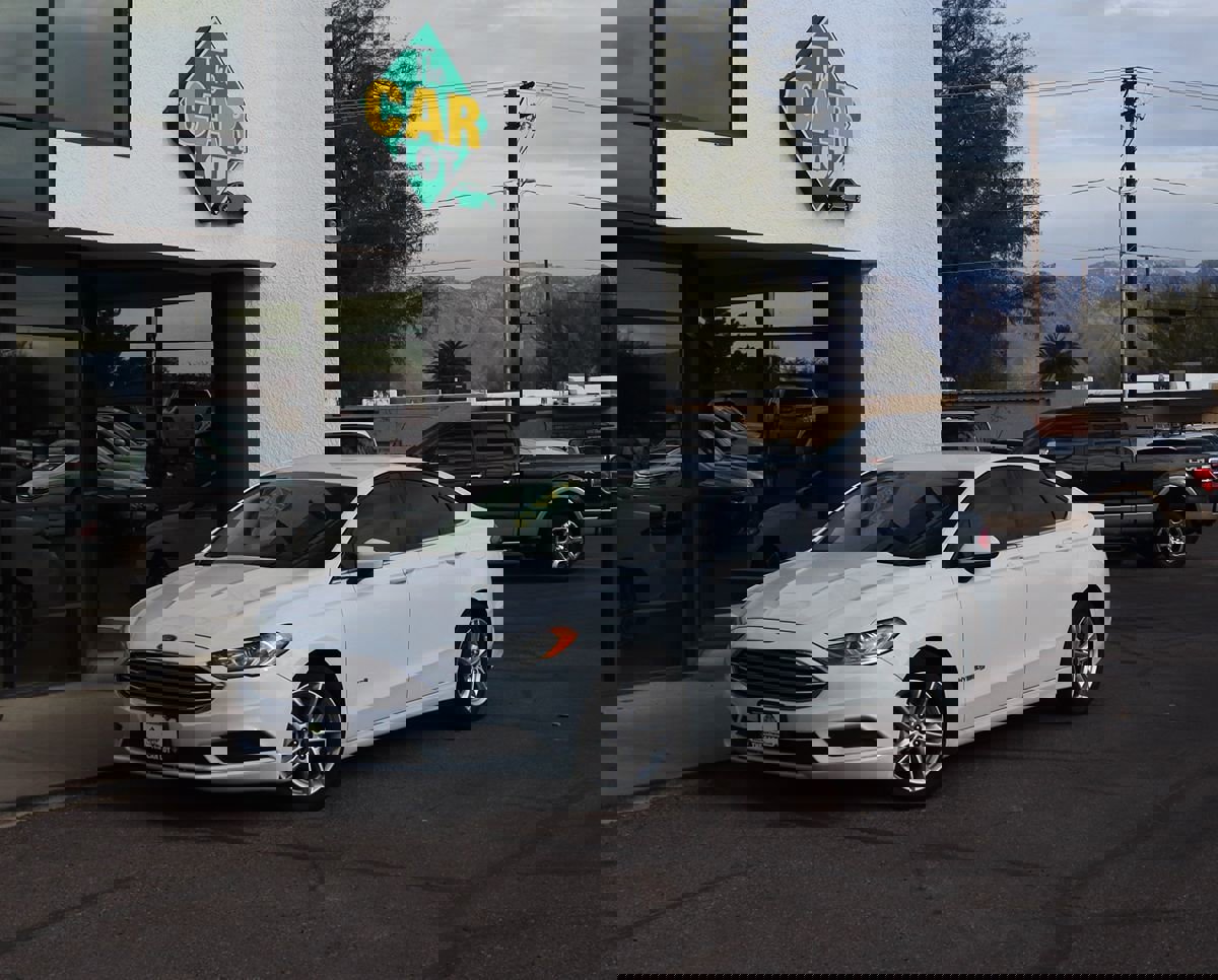 Used 2018 Ford Fusion S image 2