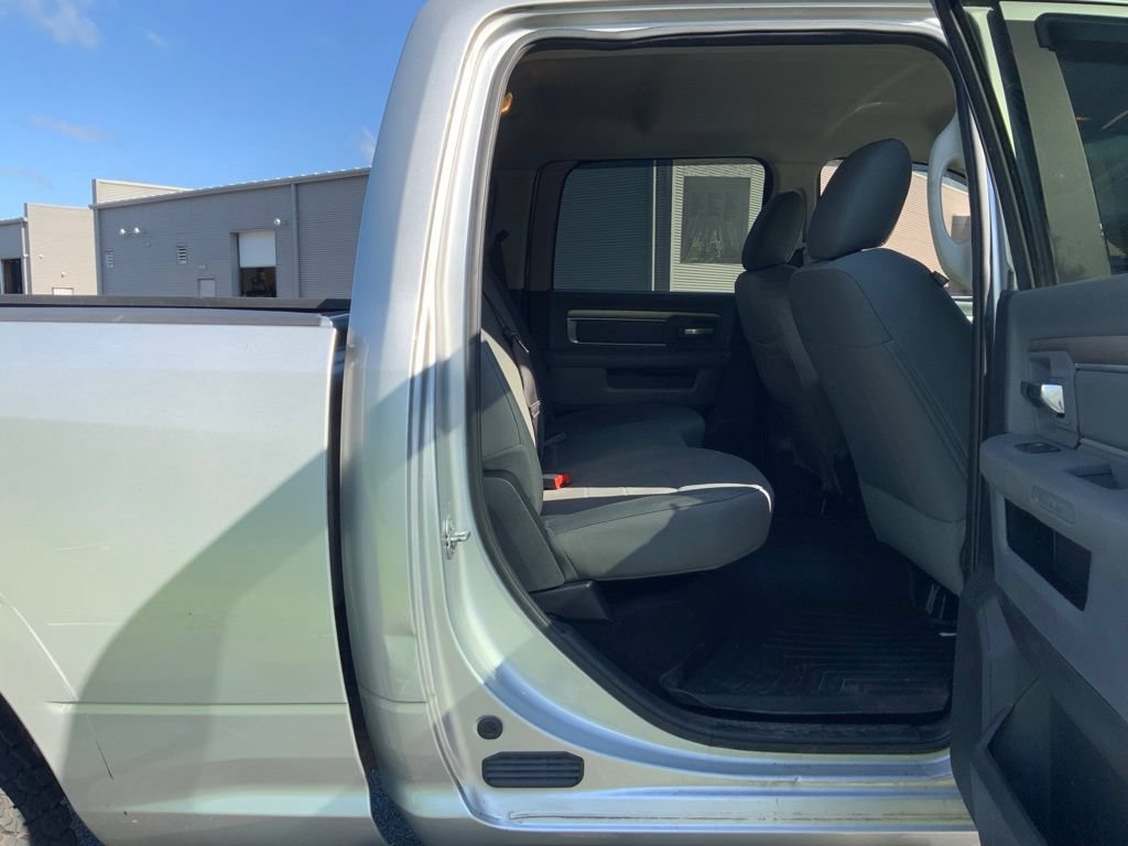 Used 2016 RAM 2500 SLT AWD/4WD image 25
