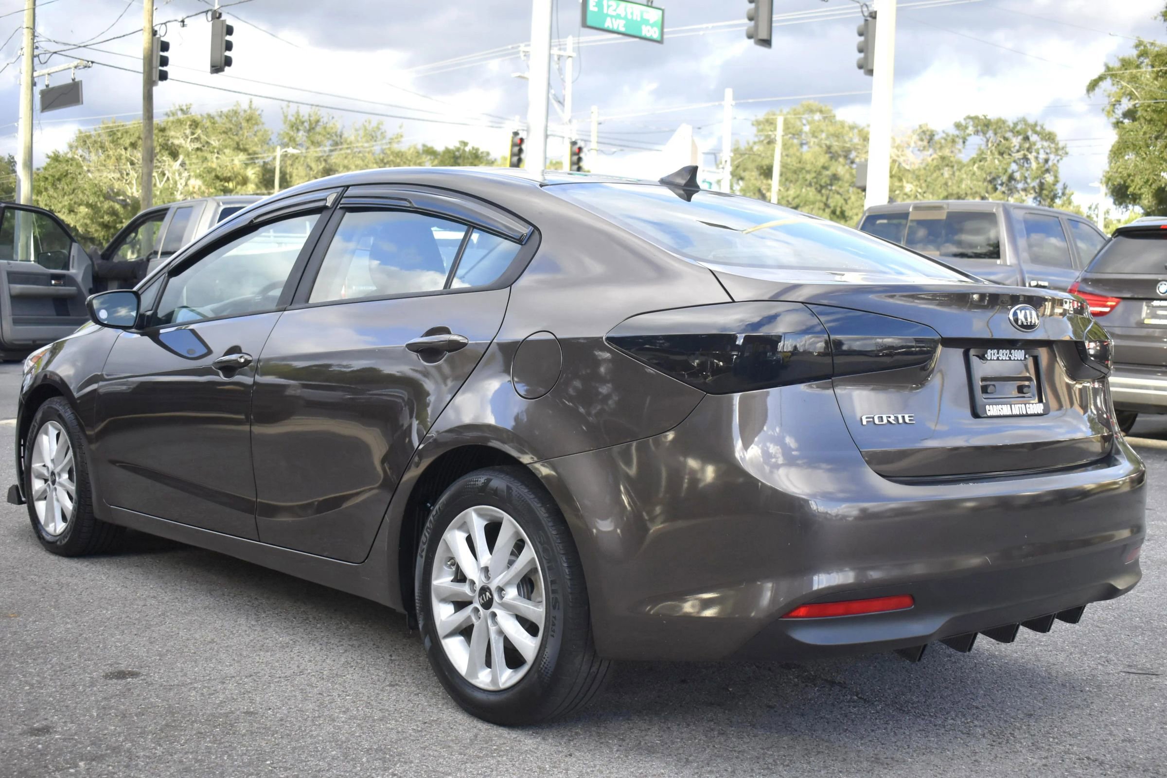 Used 2017 Kia Forte LX w/ LX Popular Package FWD image 6