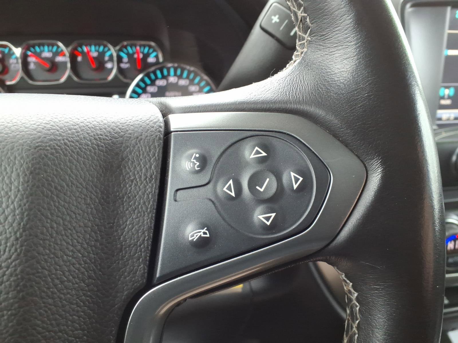 Used 2017 Chevrolet Silverado 1500 LT w/ Midnight Edition image 16