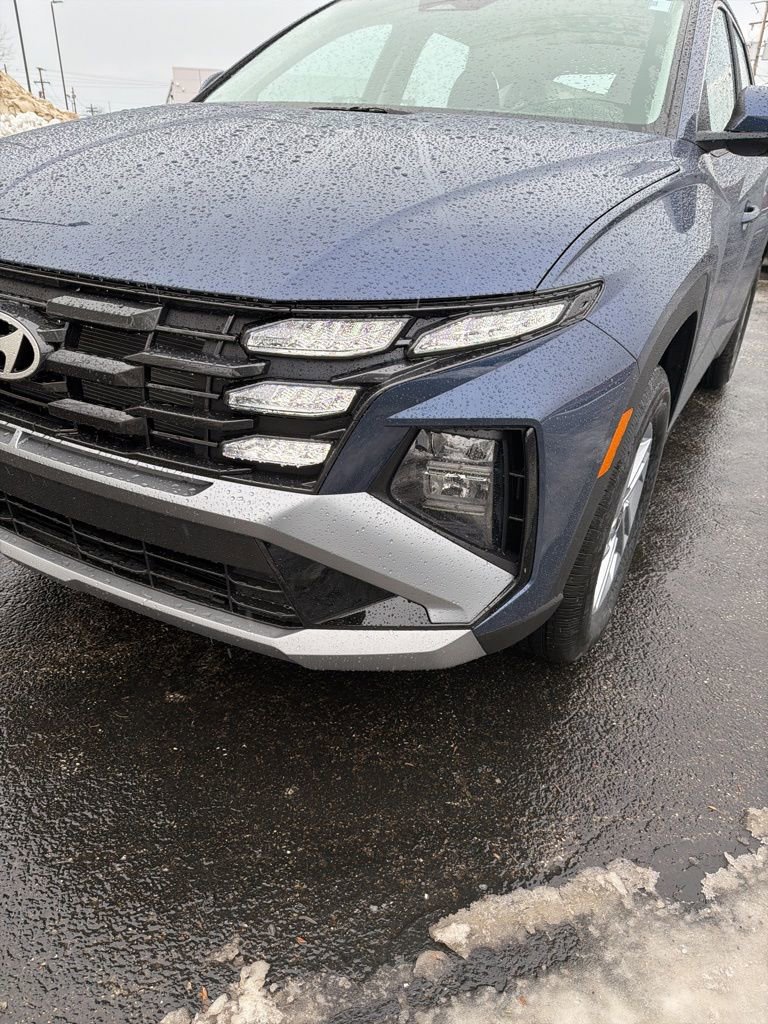 New 2026 Hyundai Tucson SE image 9