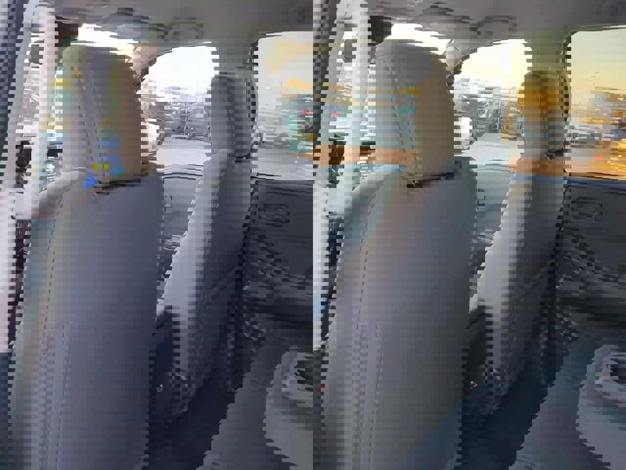 Used 2022 Nissan Frontier S w/ Technology Package image 17