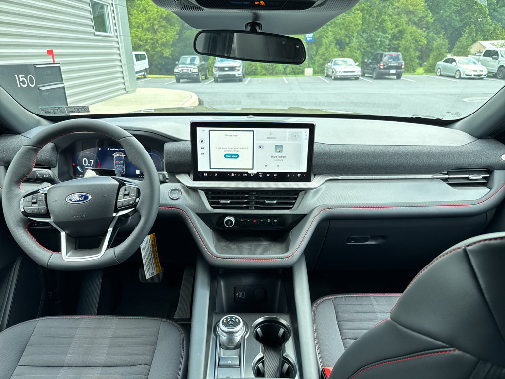 New 2026 Ford Explorer ST-Line w/ ST-Line Street Pack AWD/4WD image 3