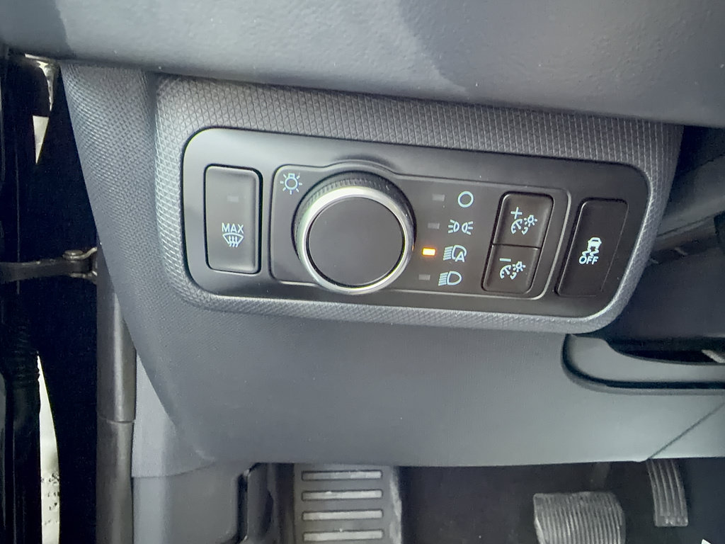 Certified 2025 Ford Mustang Mach-E Select RWD image 25