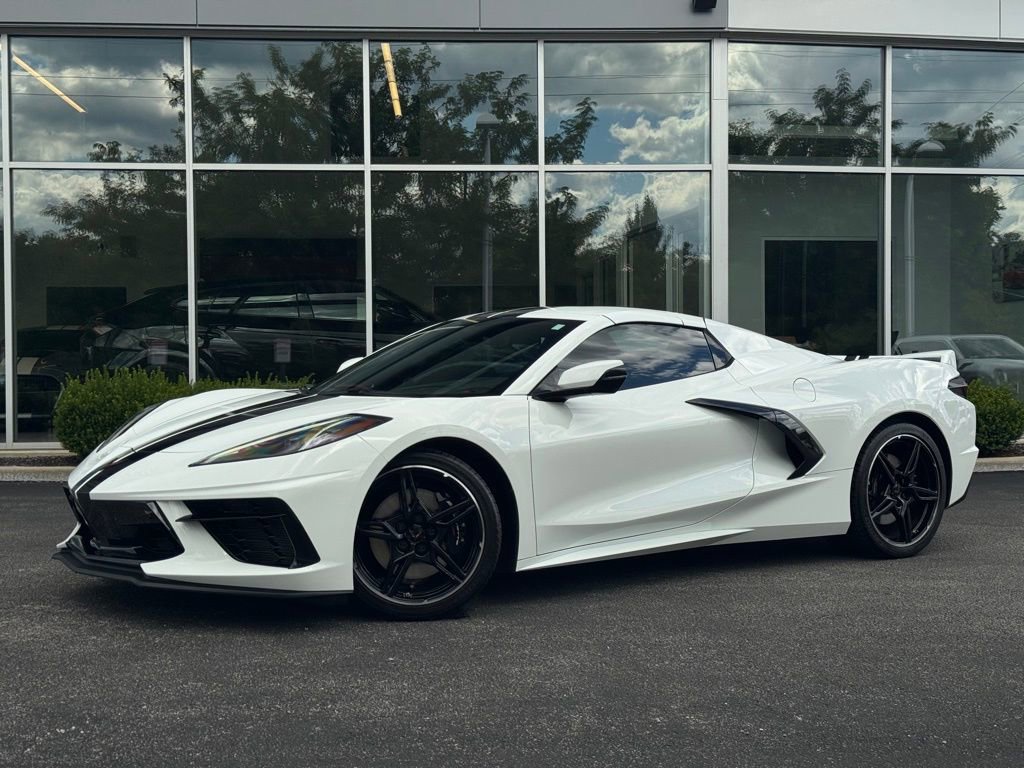 Used 2023 Chevrolet Corvette Stingray w/ Z51 Performance Package image 2