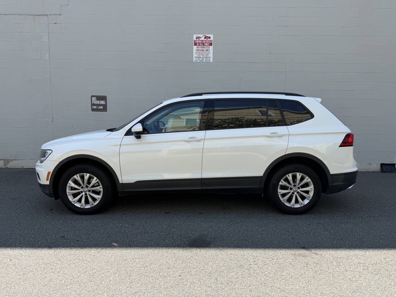 Used 2018 Volkswagen Tiguan S AWD/4WD image 3