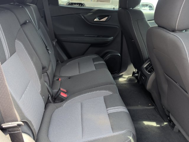 New 2026 Chevrolet Blazer LT w/ Convenience Package FWD image 34