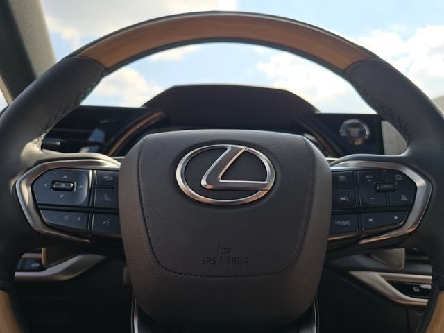 Used 2025 Lexus RX 350 Premium w/ Convenience Package AWD/4WD image 29