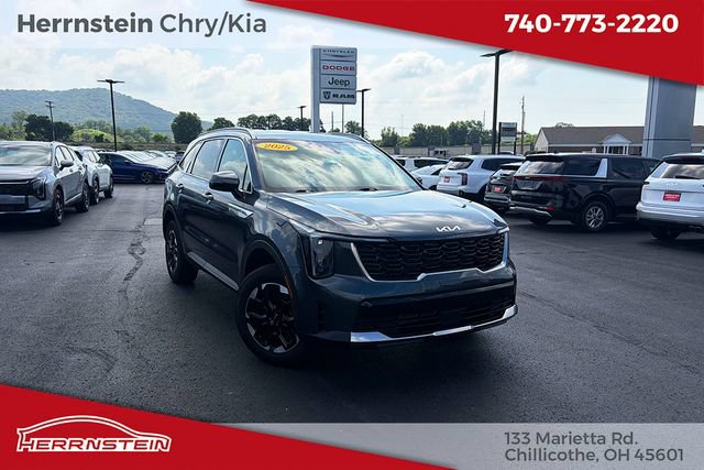 Used 2025 Kia Sorento S