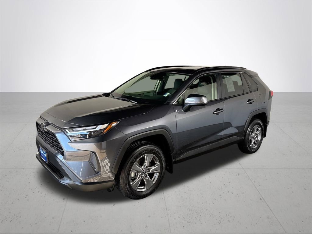 Used 2025 Toyota RAV4 XLE w/ Convenience Package image 2