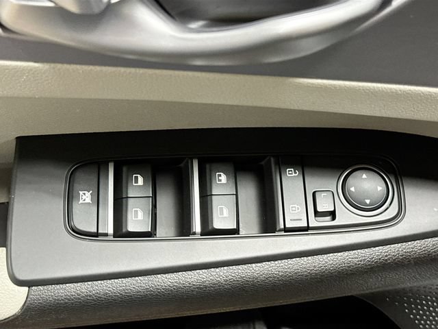 Used 2023 Kia Forte LXS w/ LXS Technology Package FWD image 17