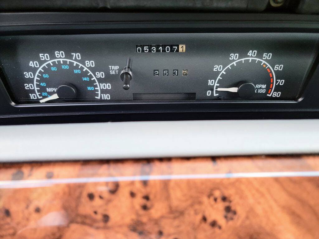 Used 1994 Buick Regal Custom FWD image 25