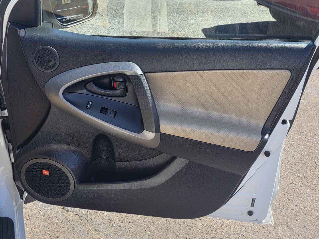 Used 2010 Toyota RAV4 Limited image 10