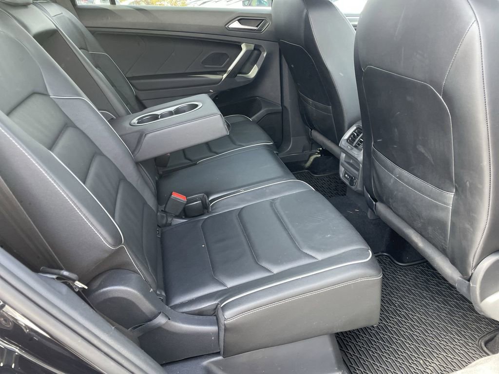 Used 2021 Volkswagen Tiguan SEL Premium R-Line image 26